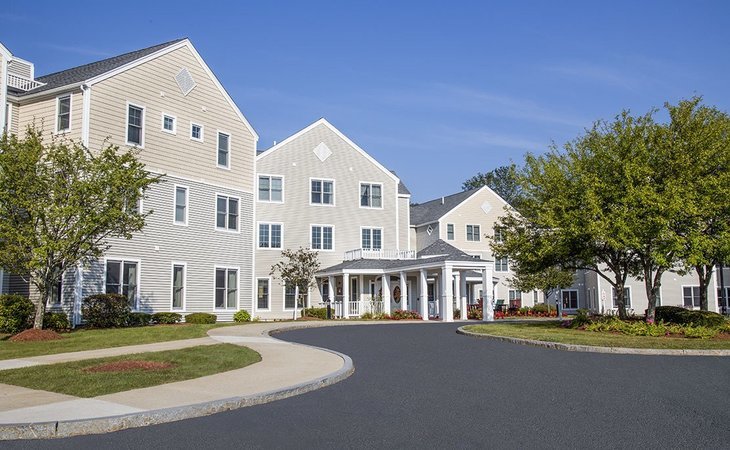 Ashland Farm at North Andover Assisted Living Community Named One of the Country’s Best by U.S. News & World Report